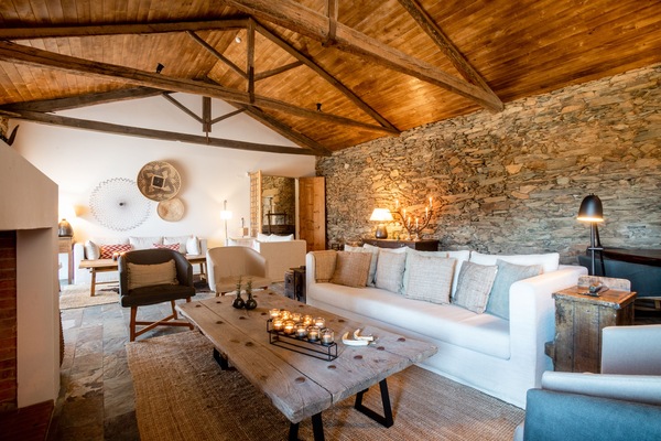 Casa de campo, vários quartos | Wi-Fi de cortesia, roupa de cama