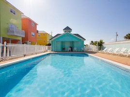 Utomhuspool