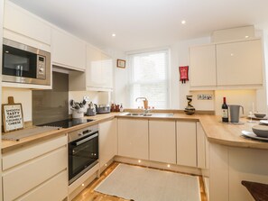 Cottage | Interior