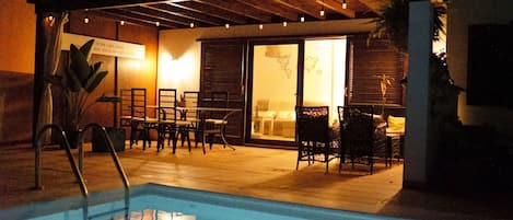 Outdoor pool, a heated pool