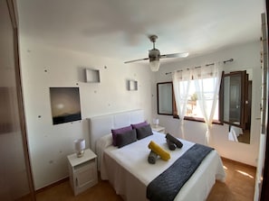3 habitaciones, escritorio y insonorización 