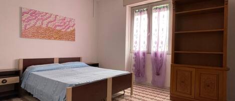 2 bedrooms