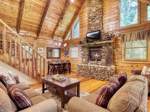 Fireplace - Cozy  w/ Hot Tub & Jacuzzi | Between Pigeon Forge & Gatlinburg | Pet Friendly (Sevierville)