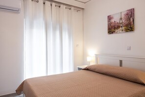 3 Schlafzimmer, Bügeleisen/Bügelbrett, Reisekinderbett, WLAN