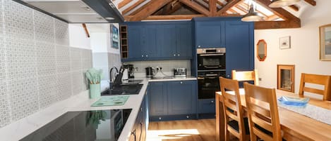 Cottage | Interior