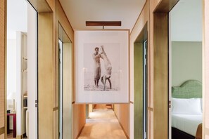 Mini Deluxe | Minibar, in-room safe, desk, blackout curtains - Hotel das Amoreiras - Small Luxury Hotels of the World (Lisbon)