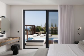 10 bedrooms, in-room safe, desk, soundproofing