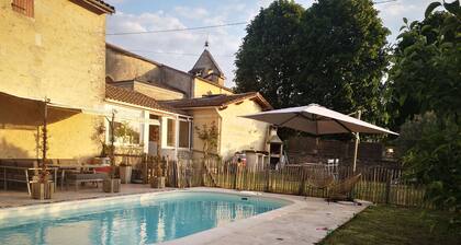 Maison familiale avec piscine en plein coeur des graves