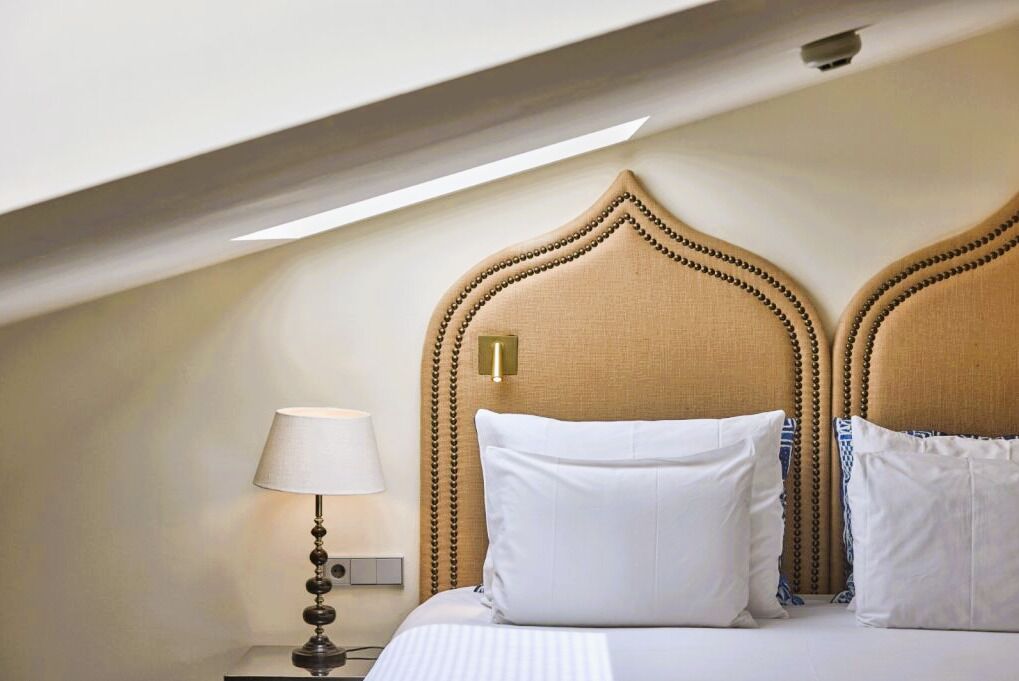 Flow- Single Use | Premium bedding, in-room safe, soundproofing, free WiFi