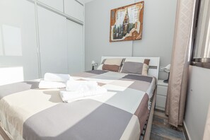 2 Schlafzimmer, Zimmersafe, Bügeleisen/Bügelbrett, kostenloses WLAN