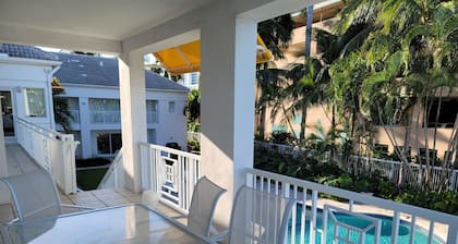 Waterfront-4BR 3Bath intercoastal, Dock Pool Beach 8