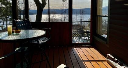 Sweet 1 Bedroom Bungalow - Otsego Lake