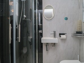 Cottage | Bagno | Doccia