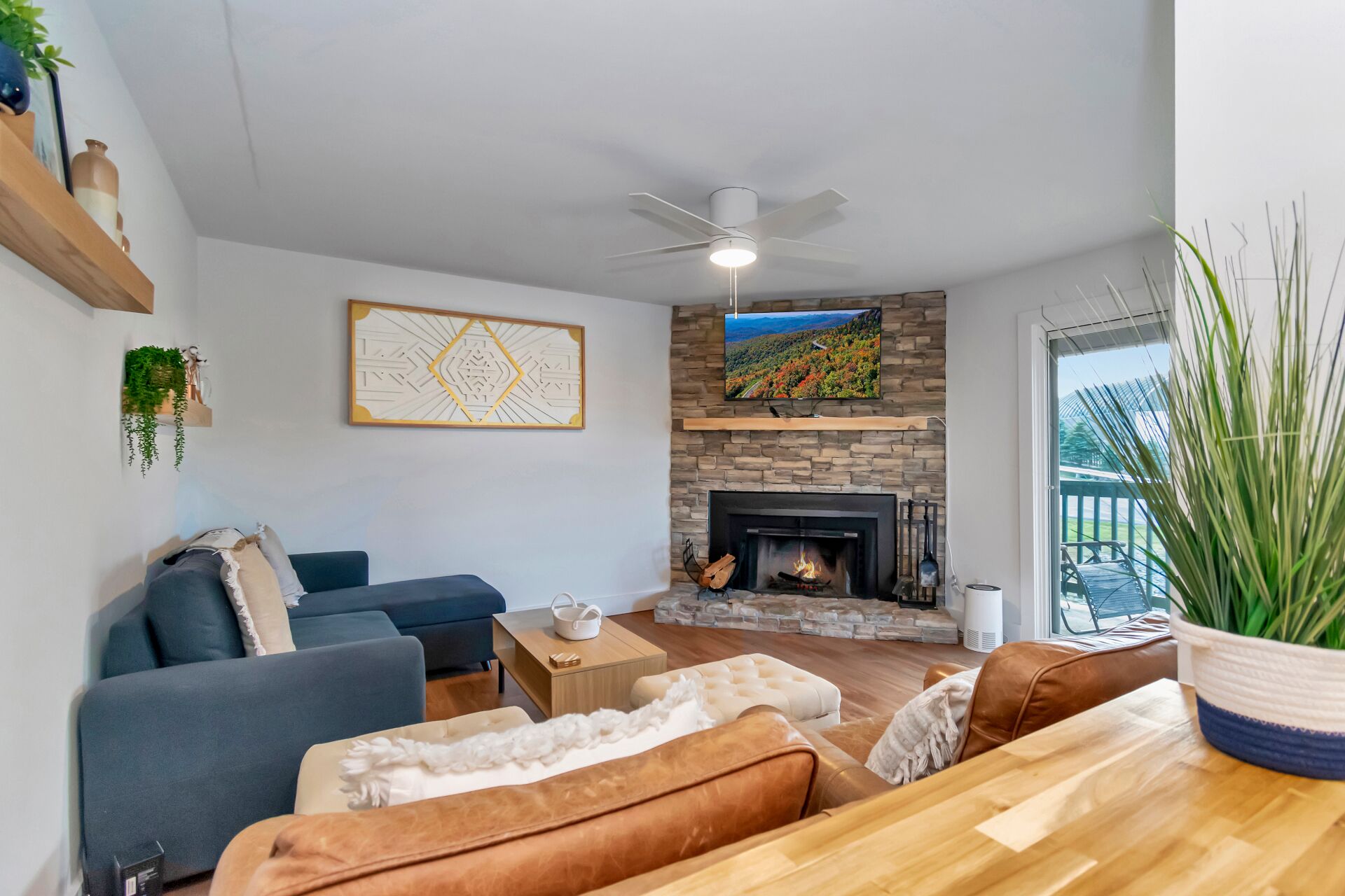 The Frosty Pause: Updated 2BR/2BA Retreat! #3223