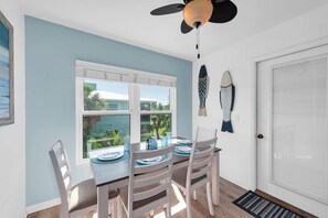 Dining - SeaDuction of Anna Maria Island (Holmes Beach)