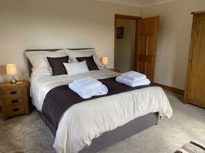 2 Schlafzimmer, Bügeleisen/Bügelbrett, Reisekinderbett, WLAN