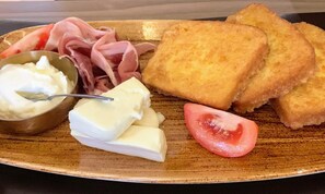Petit déjeuner buffet compris tous les jours