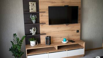 80-cm-Plasmafernseher mit Satellitenempfang, Fernseher