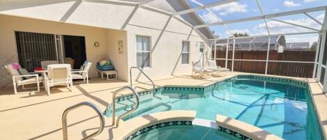 House, 4 Bedrooms | Pool