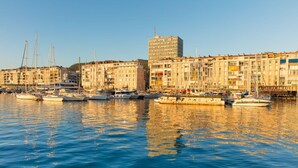 Marina - Charming T2 Equipped, 1min Walk To Beaches (Toulon)