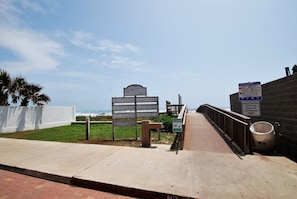 Condo, 1 Bedroom | Property grounds