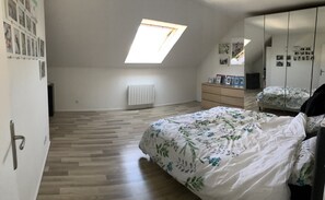 4 slaapkamers, een bureau, gratis wifi