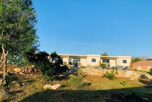 Exterior - appart Libeccio,  swimming pool, bbq (Calenzana)