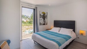 2 Schlafzimmer, Reisekinderbett, WLAN, Bettwäsche