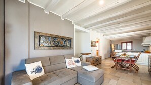 TV - CASA VEDETTA: prestigious apartment with sea view (Cala Gonone)