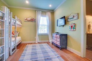 House, 3 Bedrooms | 4 bedrooms, individually decorated, individually furnished