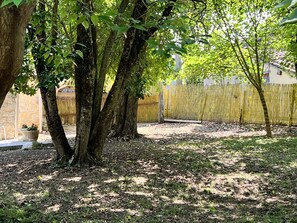 Enceinte de lâhĂ©bergement