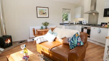 Cottage | Living room | TV