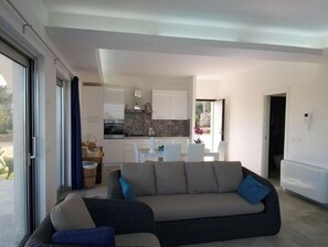 Living area - Sun Villa with pool (Sicilia)