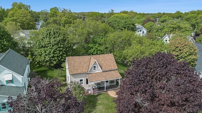 Ultimate Charlevoix Walkable Vacation Home Near Everything