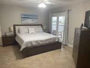 2 chambres, fer et planche Ă repasser, Wi-Fi gratuit, draps fournis