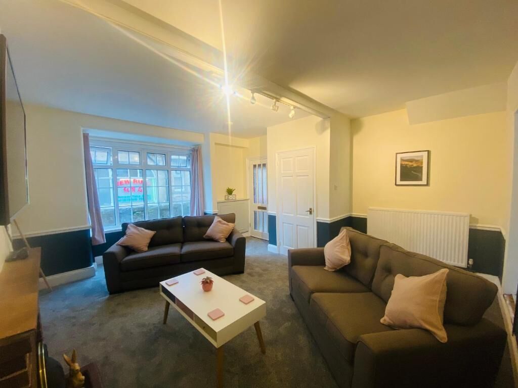 Een flatscreentelevisie