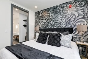 1 bedroom, iron/ironing board, internet, bed sheets