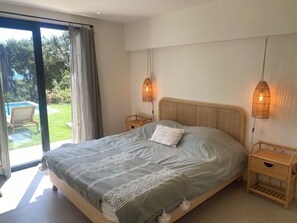 6 bedrooms, iron/ironing board, travel cot, WiFi