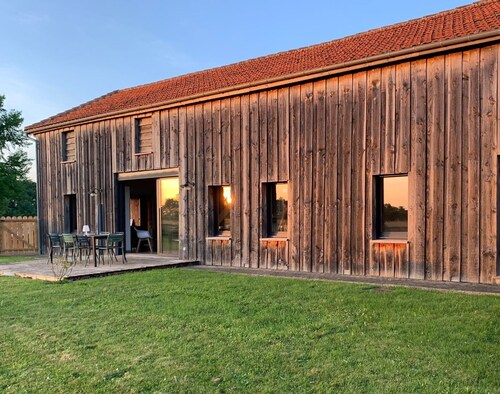 Séchoir à tabac rénové en loft, à CAPDROT en Périgord Pourpre