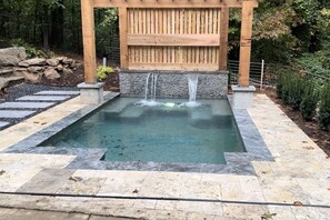 Outdoor pool, a heated pool - California Dreamers in the City (Atlanta)