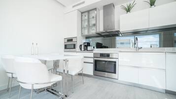 Fridge, microwave, oven, dishwasher