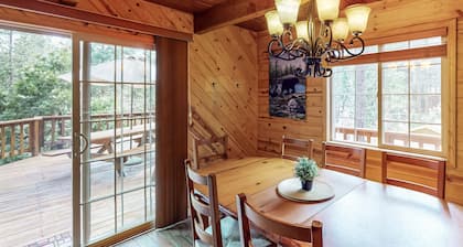 Cozy Blue Lake Springs Cabin with Large Deck, Grill, WiFi, & Private W/D