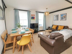 Living area - Harbour Cottage (Ilfracombe)