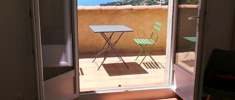 3 chambres, fer et planche à repasser, Wi-Fi gratuit, draps fournis