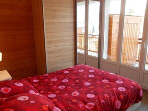 2 bedrooms, WiFi - 200m from shops, 1st floor, view mountain, balcony, tv, ski locker, 50m², Les 2 Alpes (Les Deux Alpes)