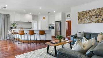 TV, Netflix, streaming services, offices