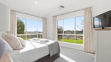 4 bedrooms, iron/ironing board, travel crib, WiFi