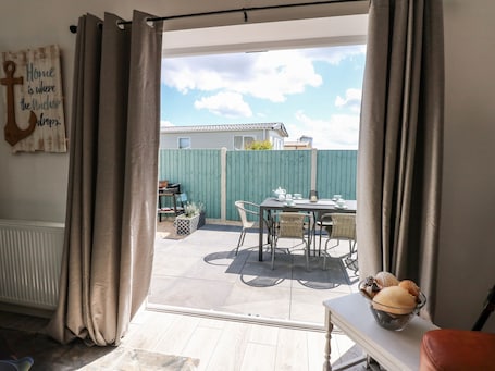 Cottage | 3 bedrooms, individually decorated, individually furnished, free WiFi