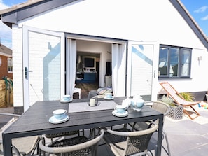 Cottage | Balcony - Waterbeach (Mablethorpe)