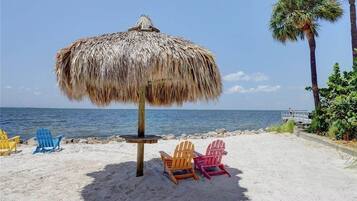 Beach nearby, sun loungers